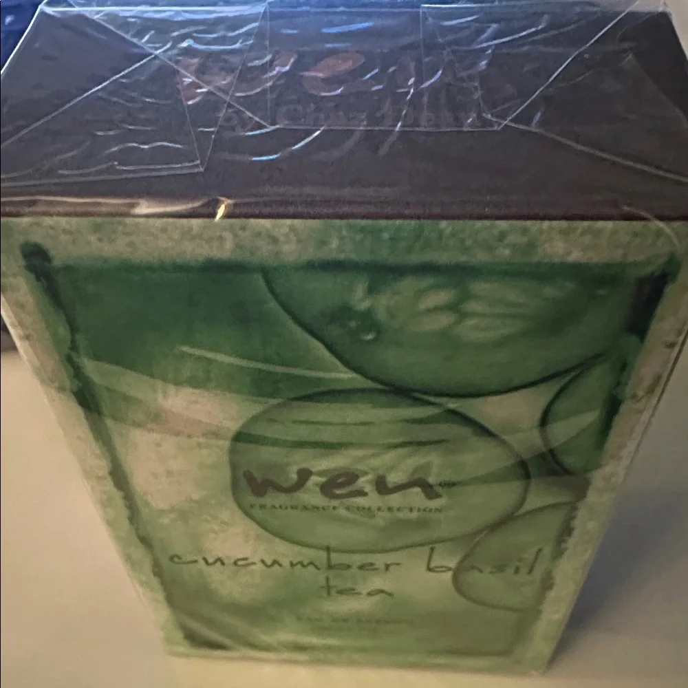 🍃🥒💚 Smell like a snack… a very hydrated one 💚🥒🍃 Wen Cucumber Basil Tea